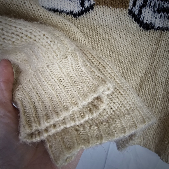 Democracy Owl Tunic Knit Oversized Sweater - Picture 4 of 6